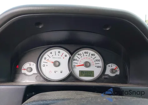 2006 Ford Escape Xls/Xls Manual z USA, uszkodzony, nr VIN 1FMYU02Z36KD17251